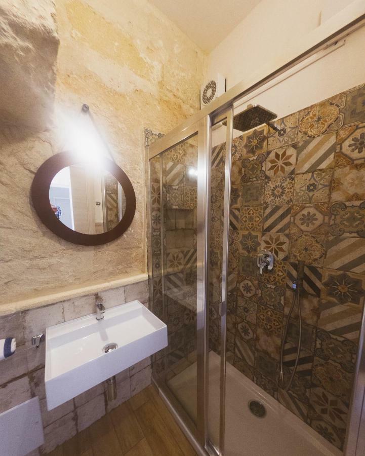 פאביננה Cave Garden Rooms מראה חיצוני תמונה
